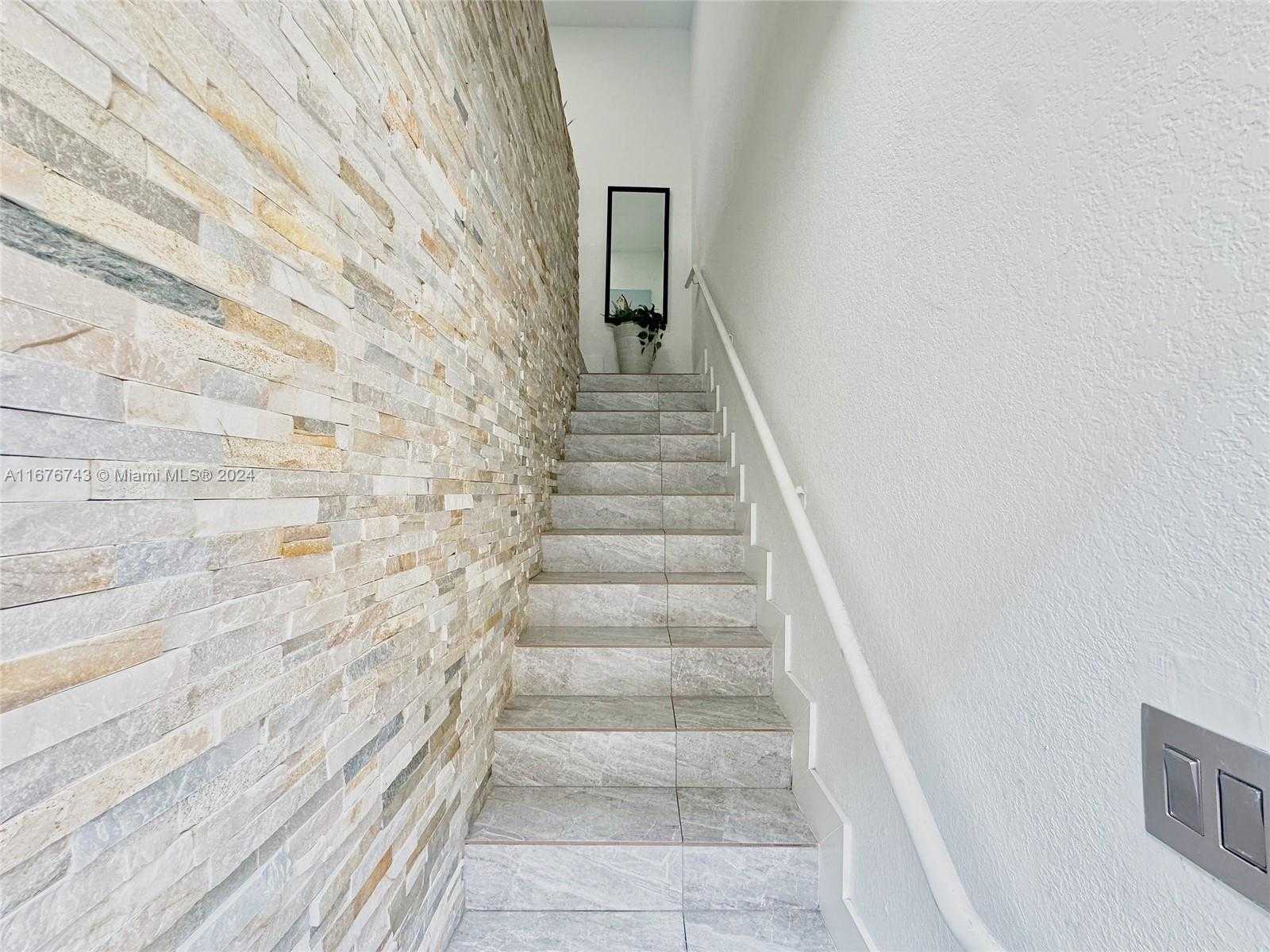 Small Image of 8100 WEST 28TH CT #210, Hialeah Number 4