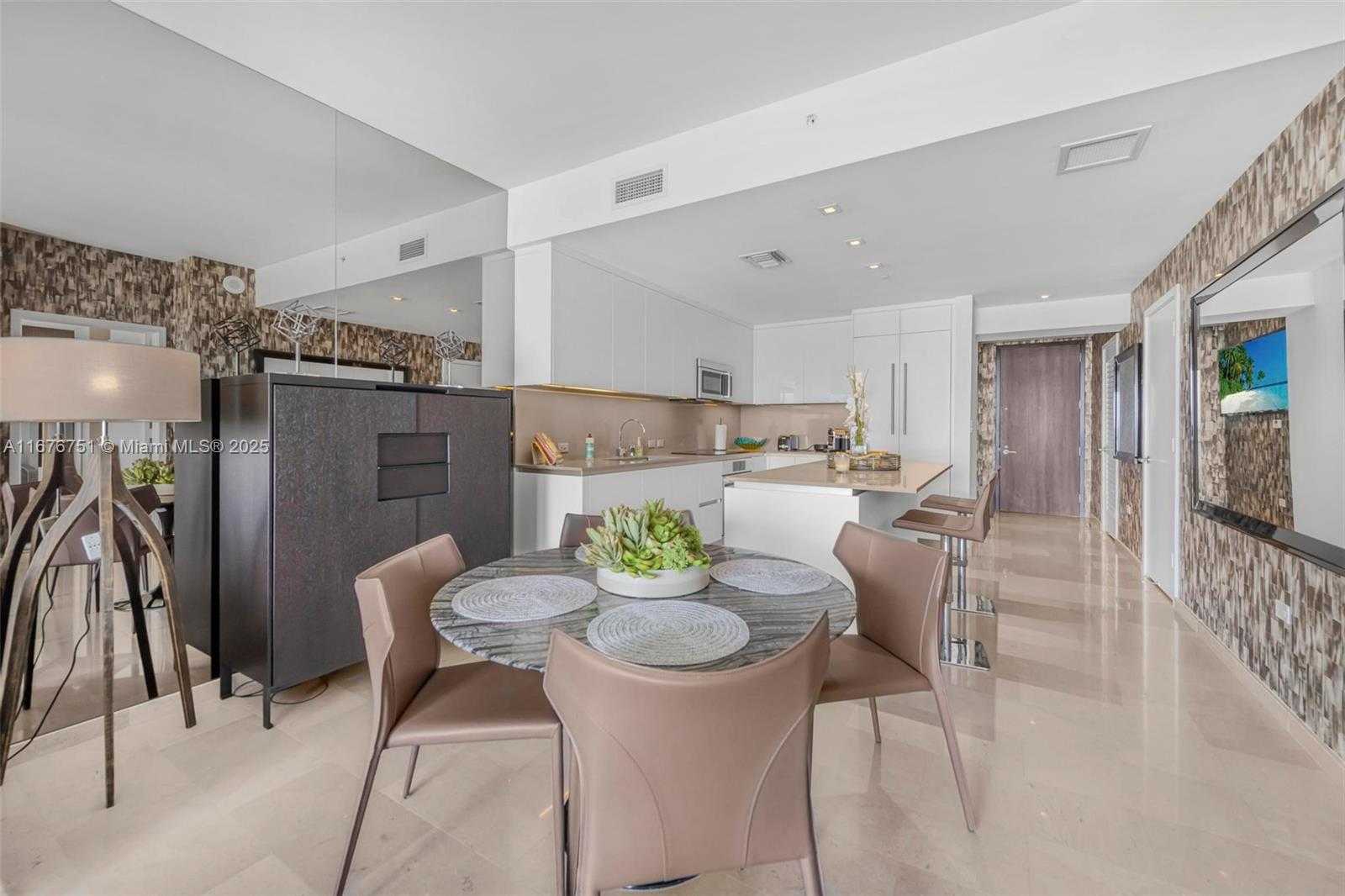 Small Image of 88 SOUTH WEST 7TH ST #3806, Miami Number 10