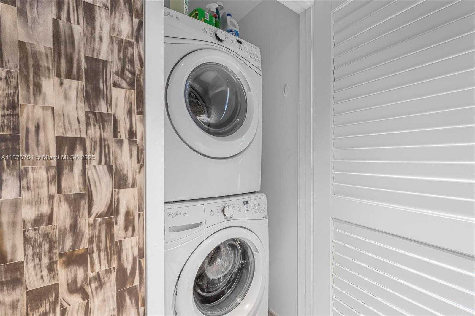 Small Image of 88 SOUTH WEST 7TH ST #3806, Miami Number 21