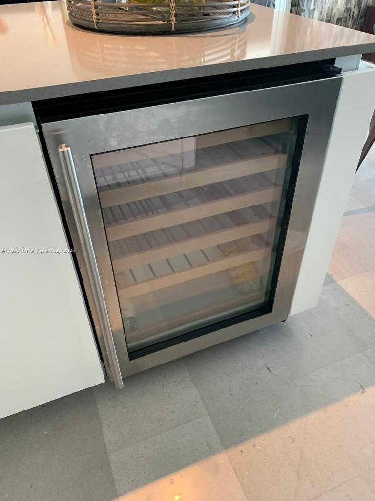 Small Image of 88 SOUTH WEST 7TH ST #3806, Miami Number 43