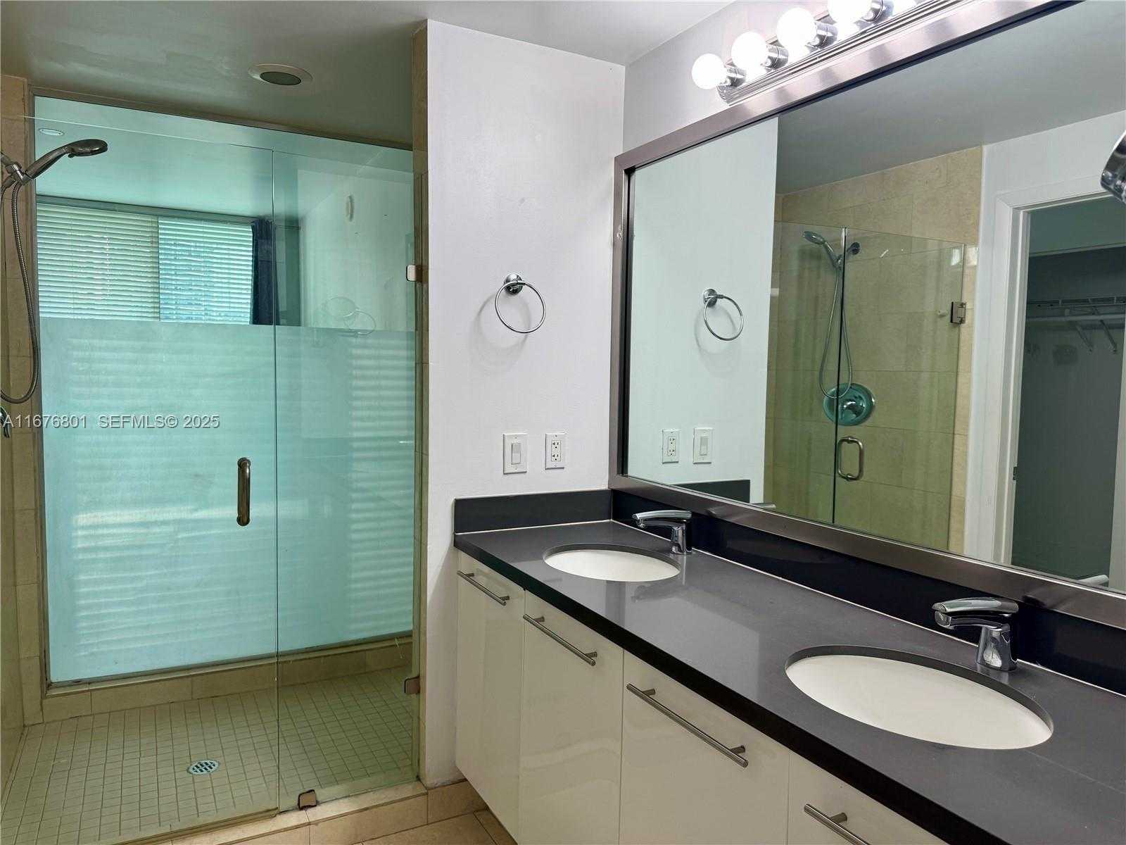 Small Image of 90 SOUTH WEST 3 ST #1416, Miami Number 22