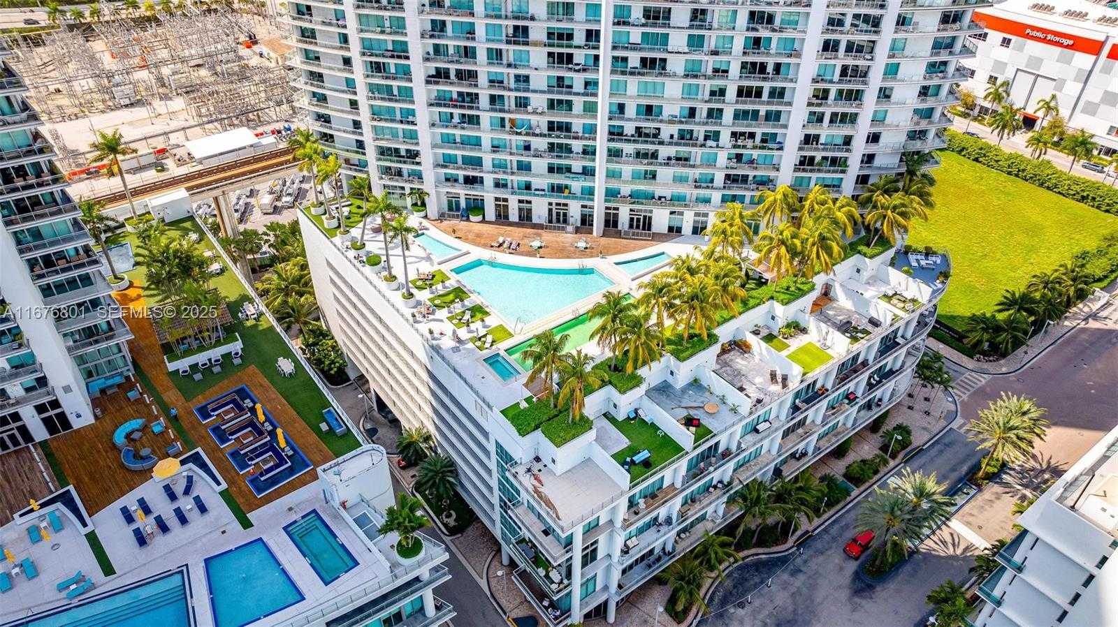 Small Image of 90 SOUTH WEST 3 ST #1416, Miami Number 25