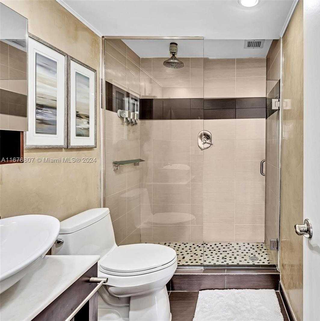 Small Image of 2801 NORTH EAST 183RD ST #1603W, Aventura Number 31