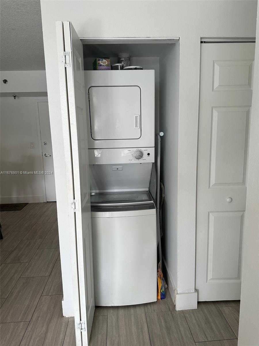 Small Image of 3300 NORTH EAST 192ND ST #414, Aventura Number 32