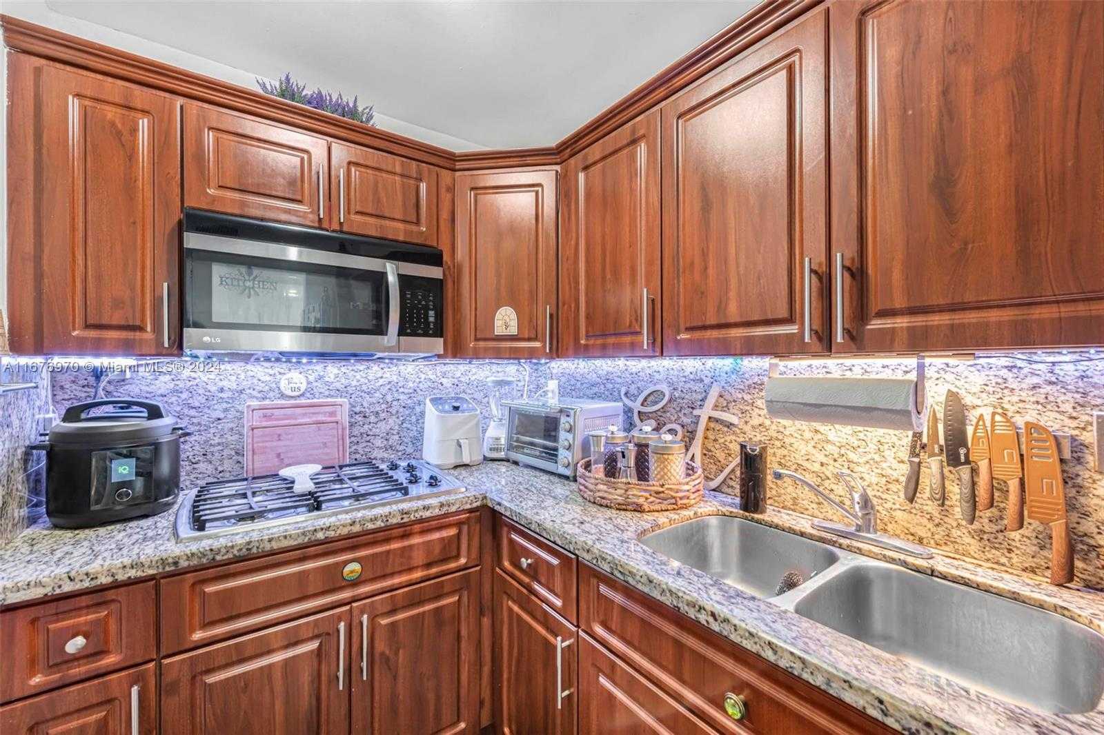 Small Image of 4705 NORTH WEST 7TH ST #408-7, Miami Number 8