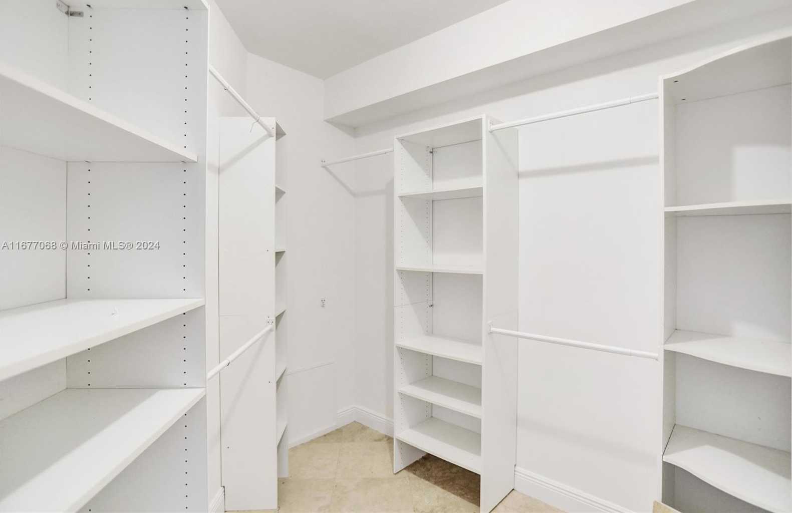 Small Image of 20000 EAST COUNTRY CLUB DR #616, Aventura Number 18
