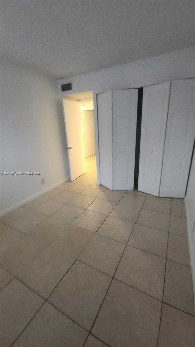 Imagen de Pequeño Objeto