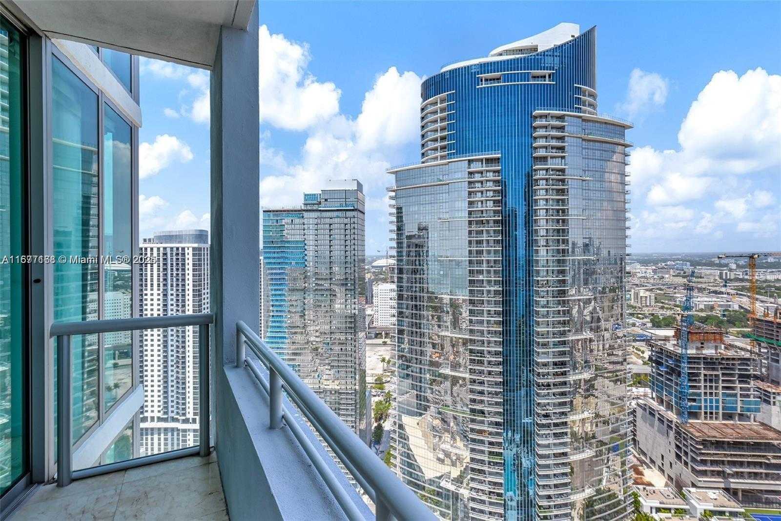 Small Image of 888 BISCAYNE BLVD #4401, Miami Number 17