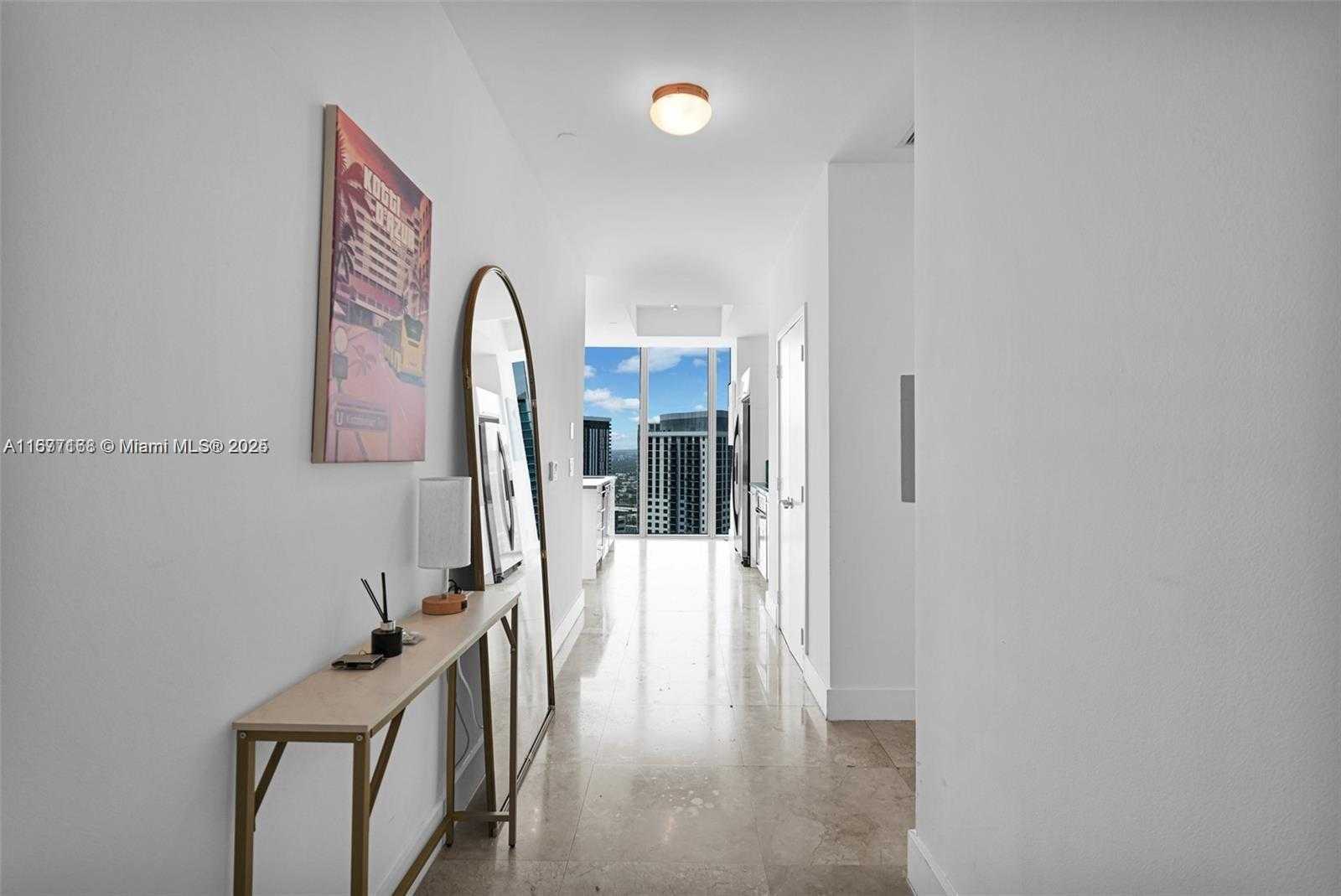 Small Image of 888 BISCAYNE BLVD #4401, Miami Number 27