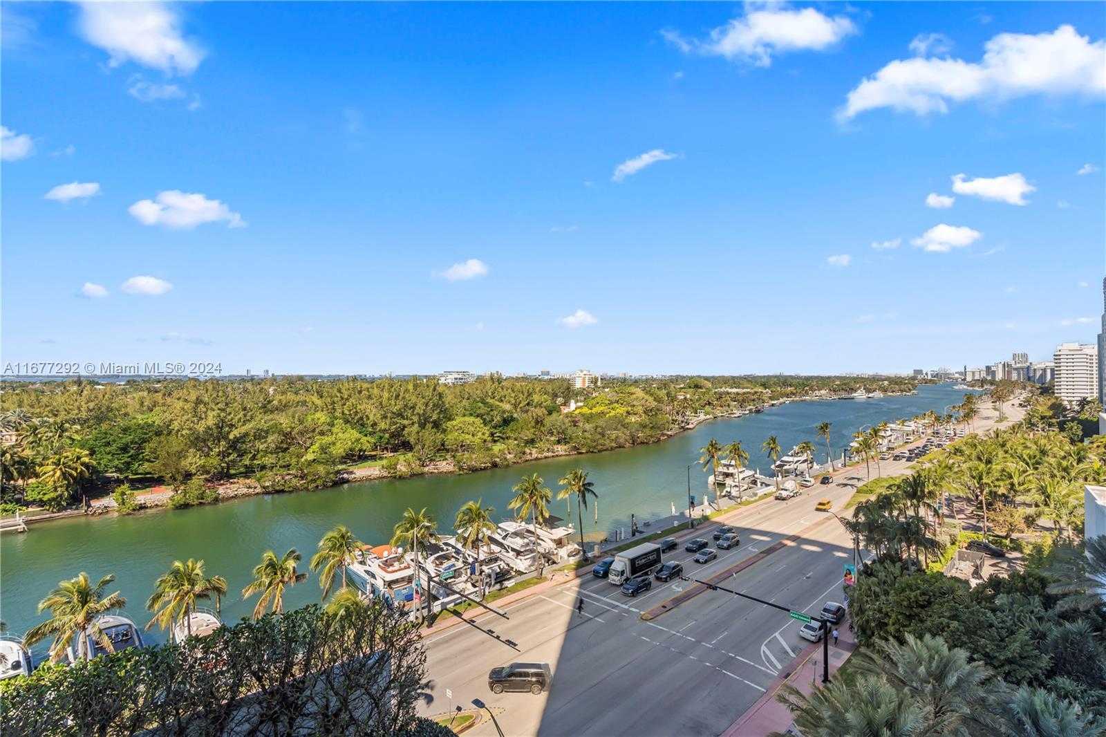 Small Image of 4401 COLLINS AVE #915, Miami Beach Number 2