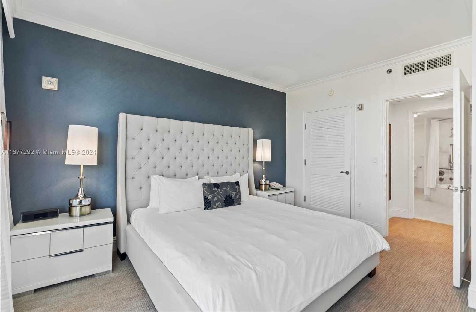 Small Image of 4401 COLLINS AVE #915, Miami Beach Number 20