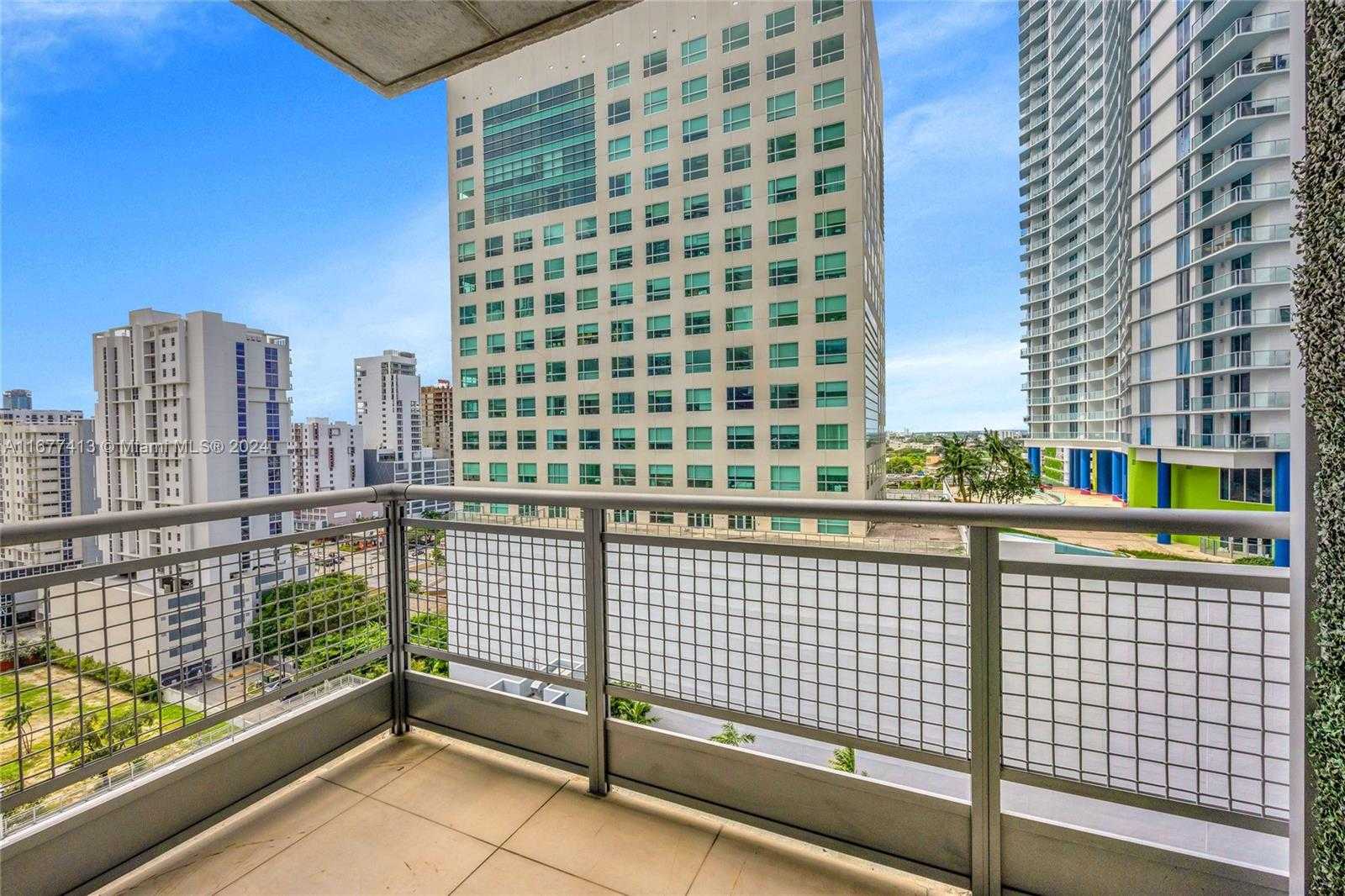 Small Image of 690 SOUTH WEST 1ST CT #1730, Miami Number 11