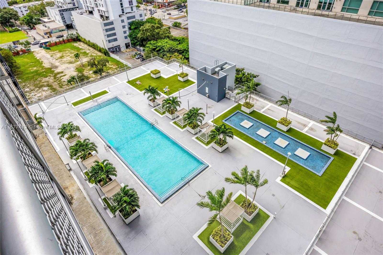 Small Image of 690 SOUTH WEST 1ST CT #1730, Miami Number 13