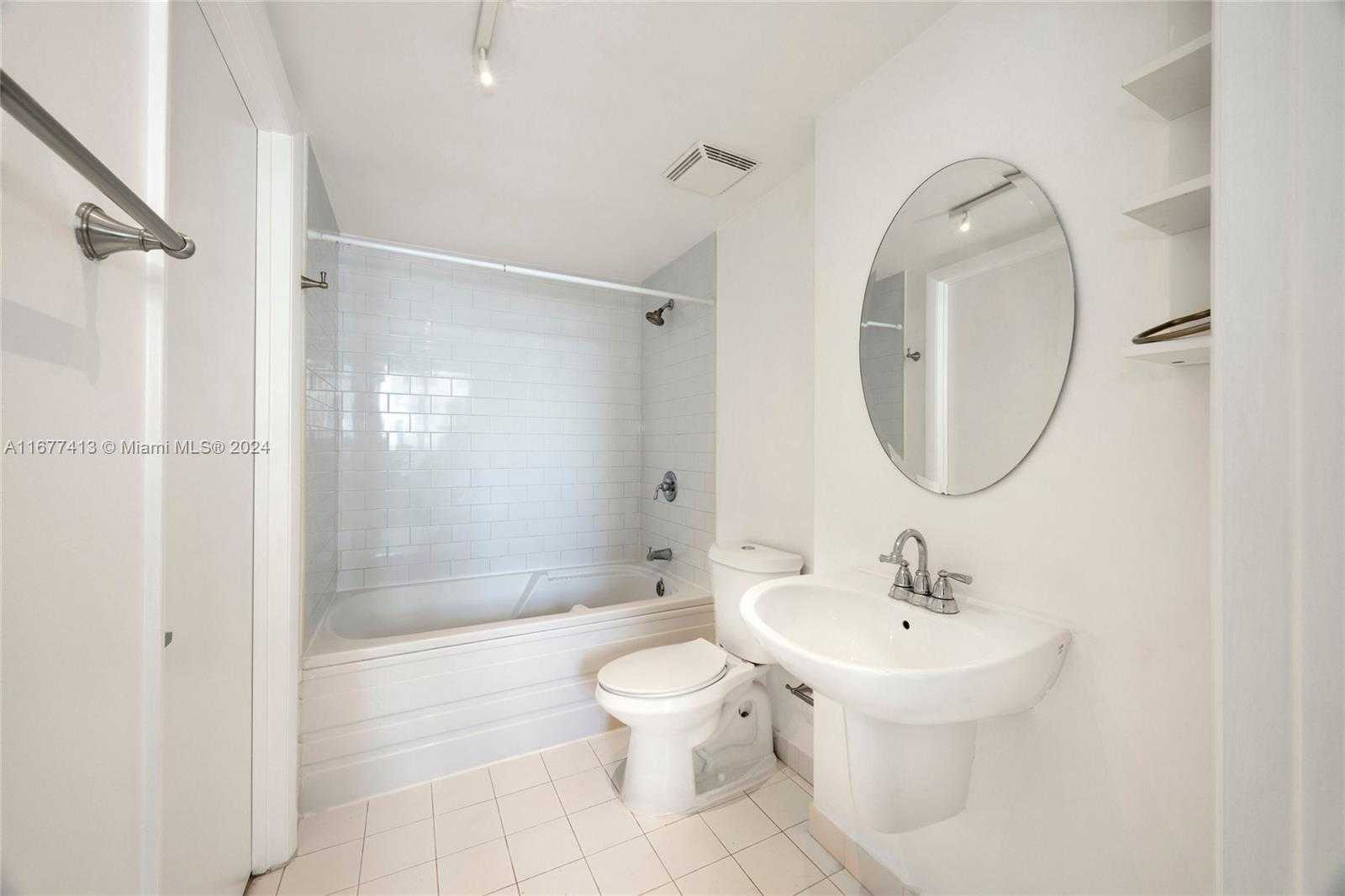 Small Image of 690 SOUTH WEST 1ST CT #1730, Miami Number 18