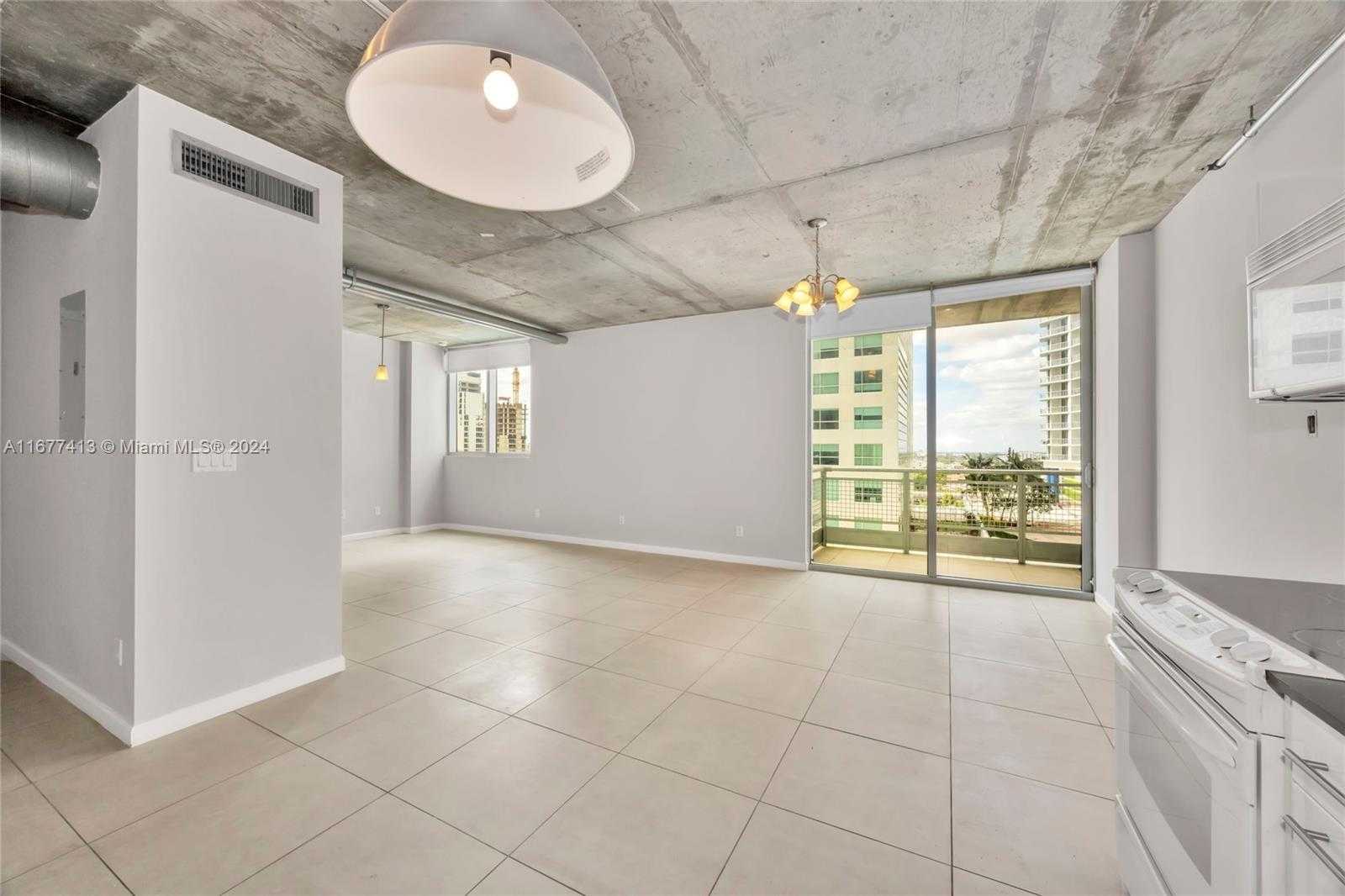 Small Image of 690 SOUTH WEST 1ST CT #1730, Miami Number 6