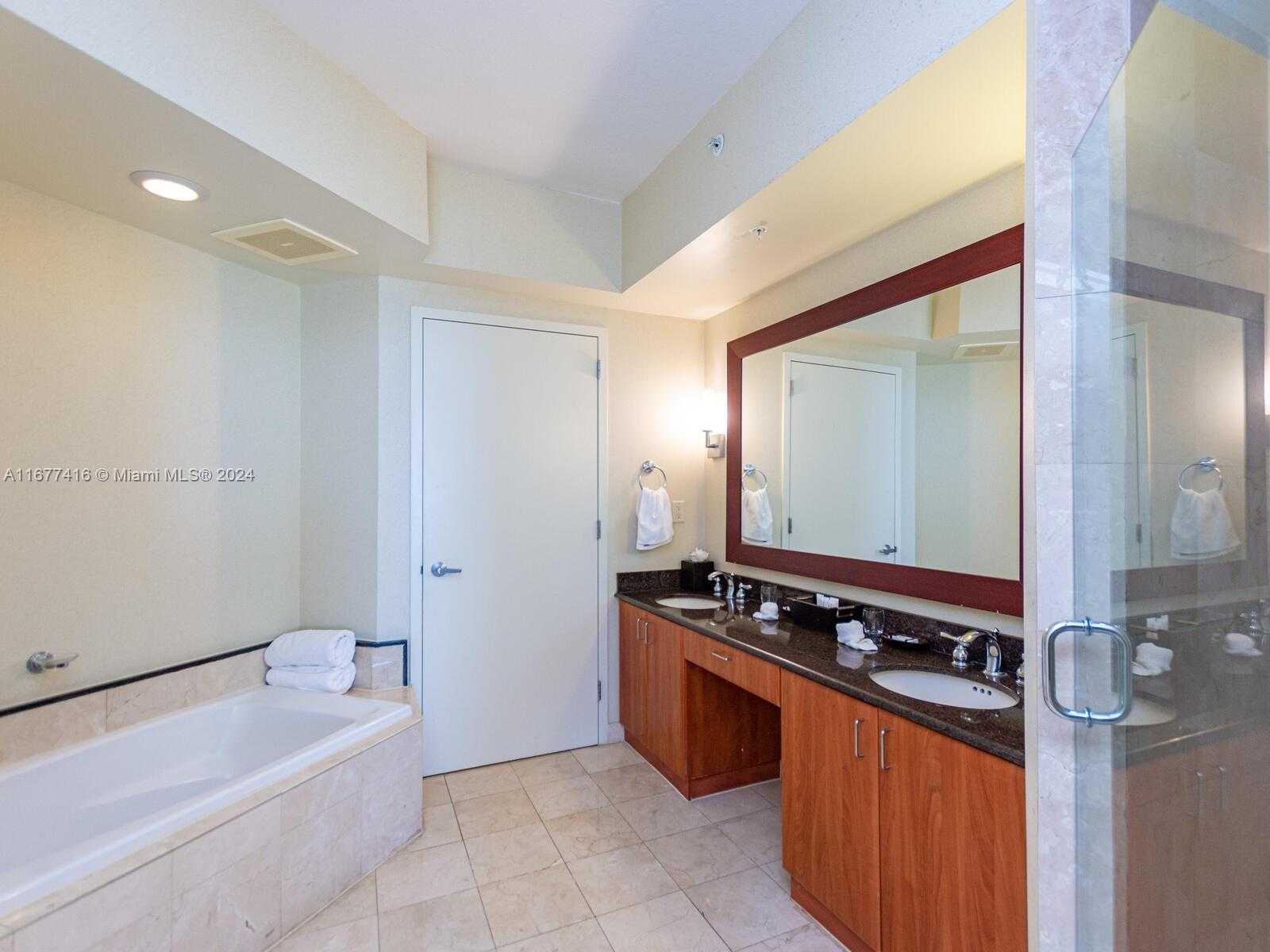 Small Image of 18001 COLLINS AVE #1414, Sunny Isles Beach Number 33