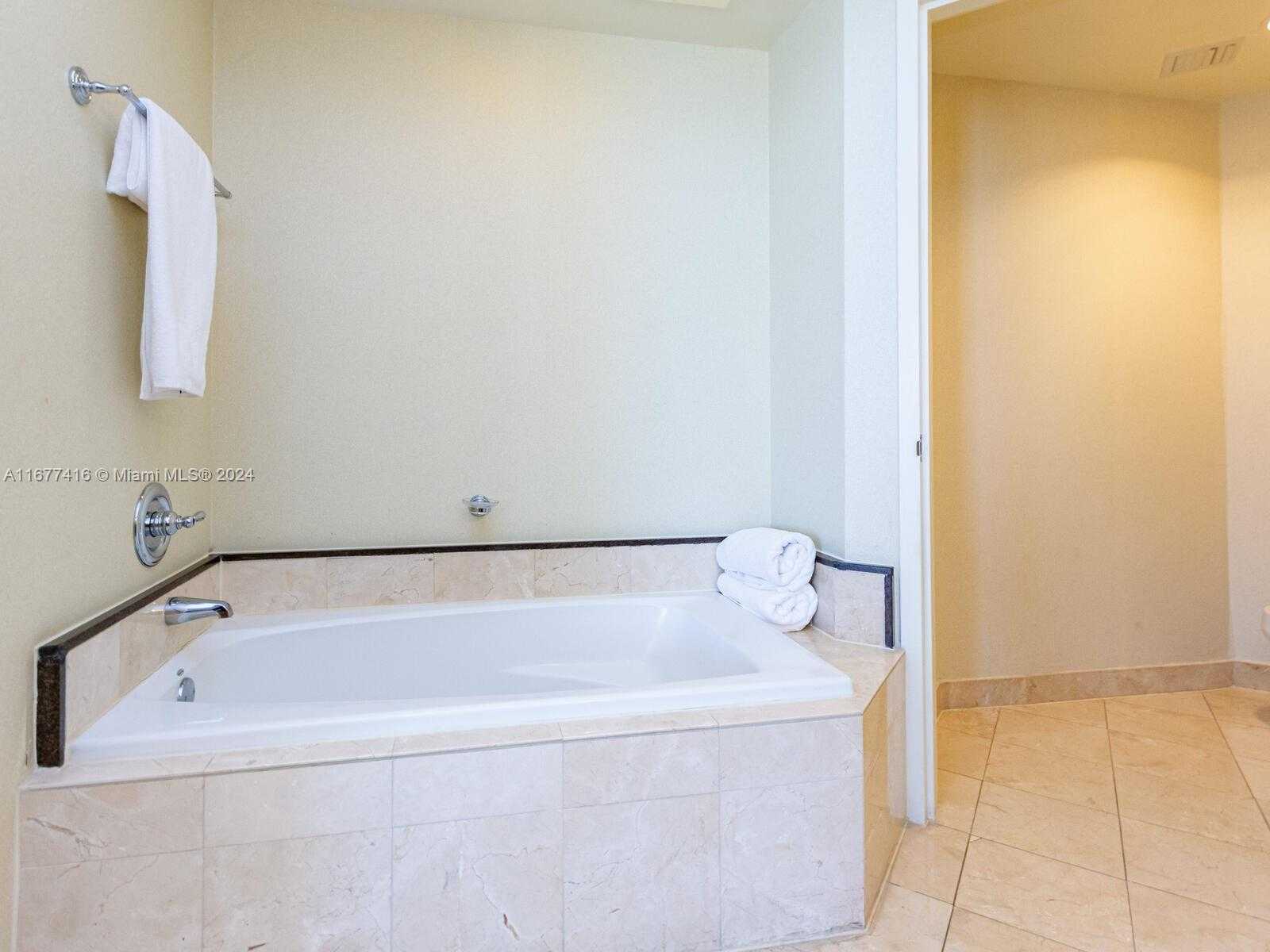 Small Image of 18001 COLLINS AVE #1414, Sunny Isles Beach Number 37