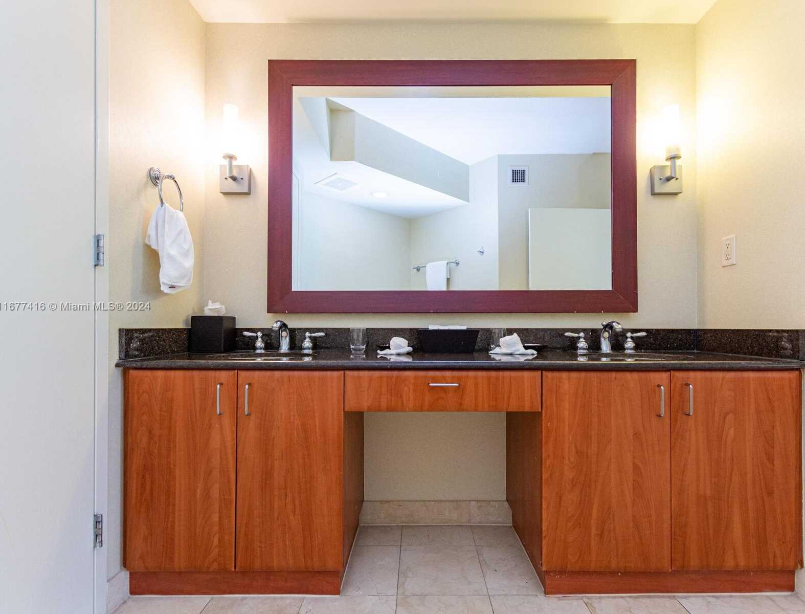 Small Image of 18001 COLLINS AVE #1414, Sunny Isles Beach Number 38