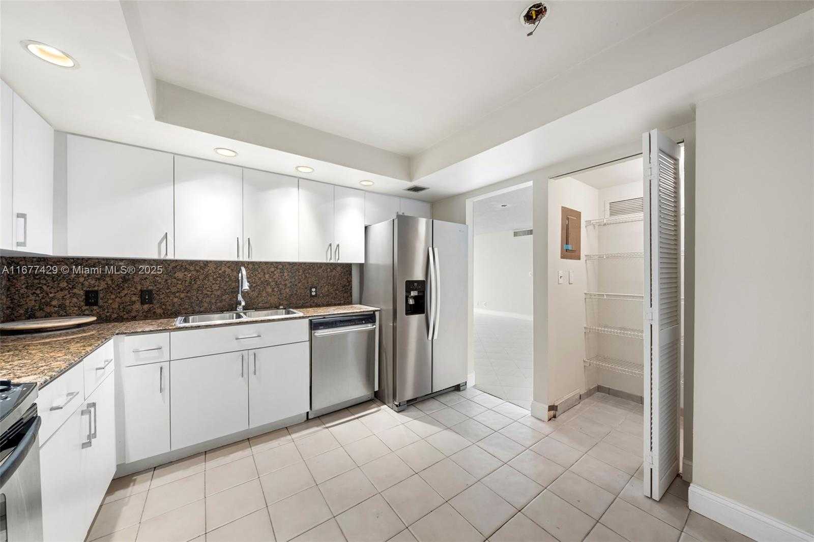 Small Image of 1627 BRICKELL AVE #1906, Miami Number 7