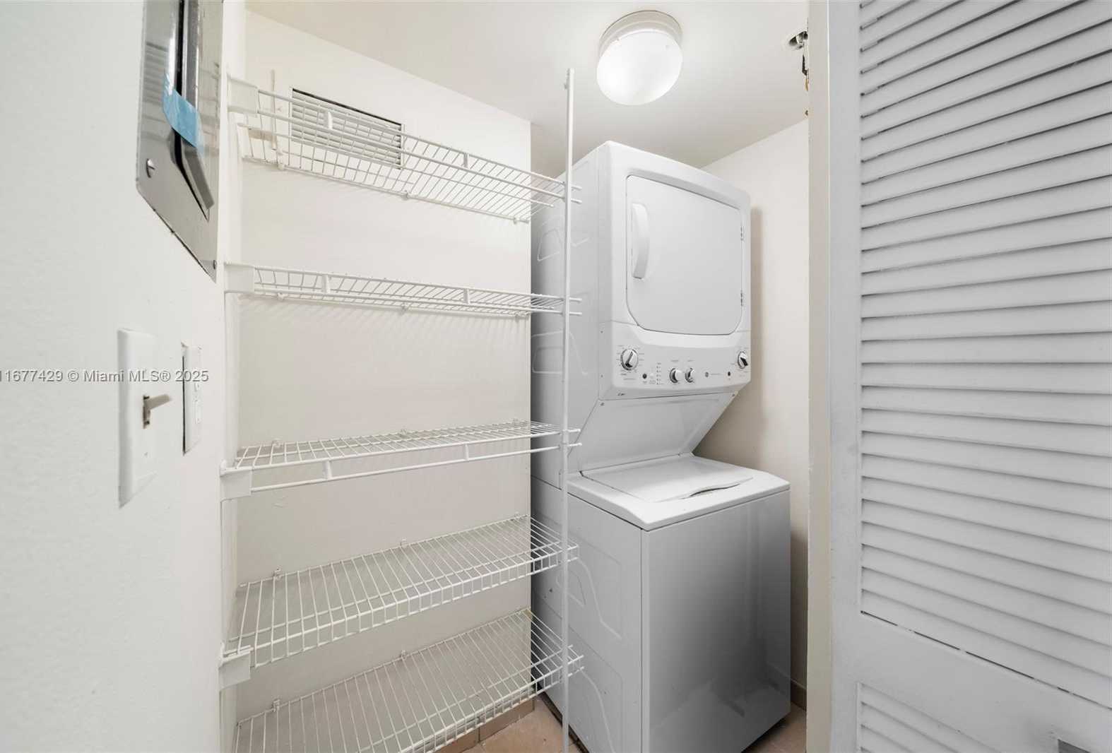 Small Image of 1627 BRICKELL AVE #1906, Miami Number 8