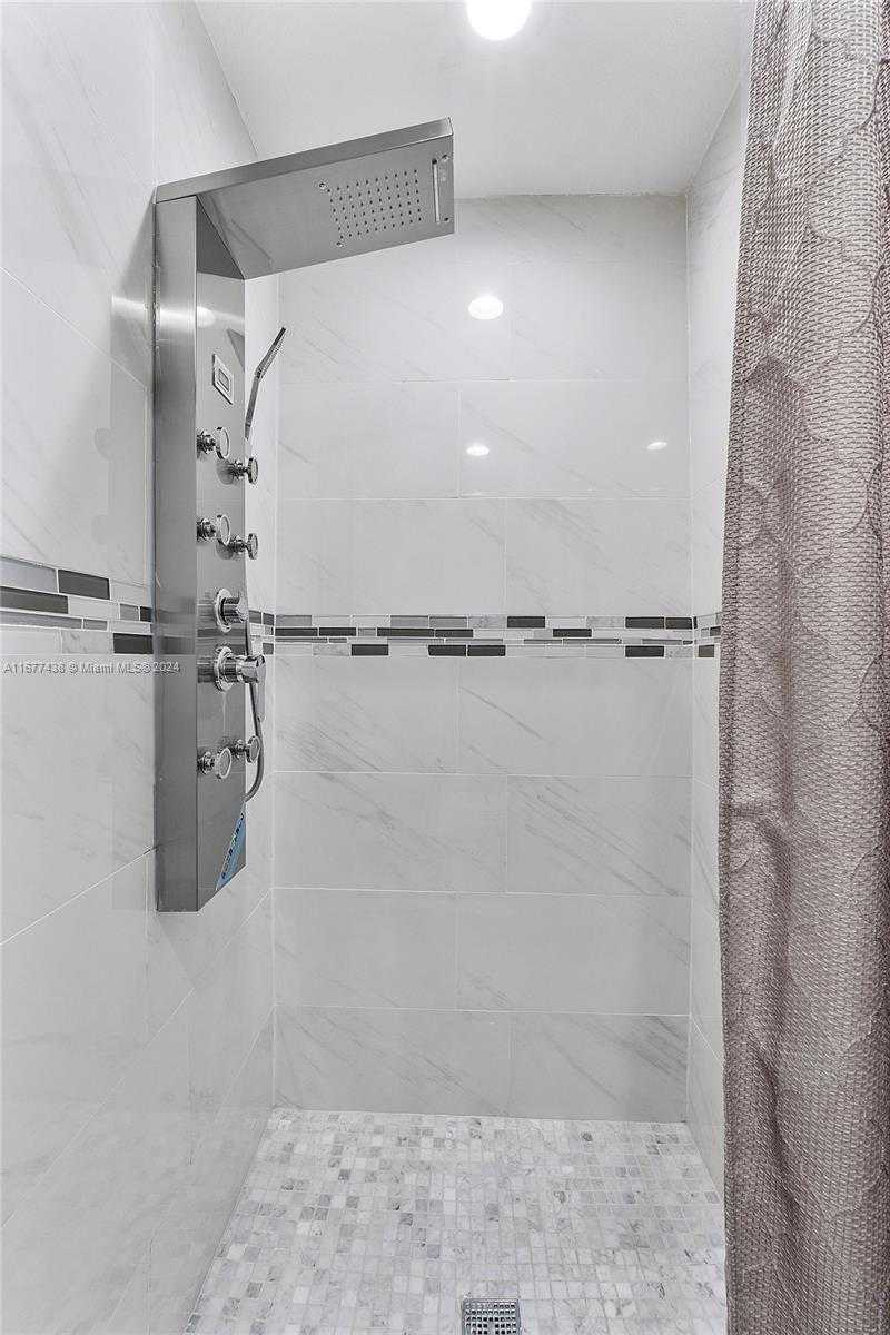 Small Image of 34 MEACHAM LN, Tamarac Number 12