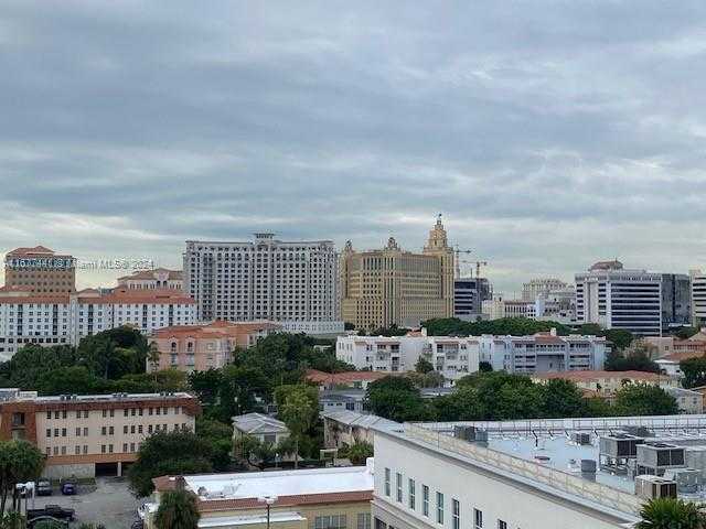 Small Image of 50 MENORES AVE #829, Coral Gables Number 17