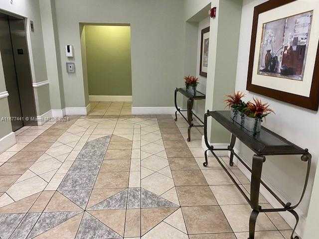 Small Image of 50 MENORES AVE #829, Coral Gables Number 18