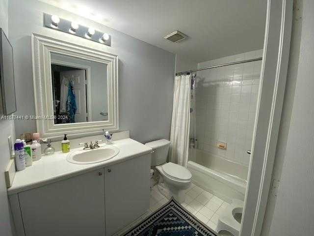 Small Image of 50 MENORES AVE #829, Coral Gables Number 9