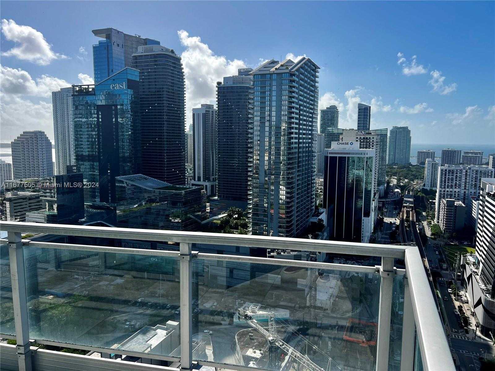 Small Image of 92 SOUTH WEST 3RD #3605, Miami Number 3