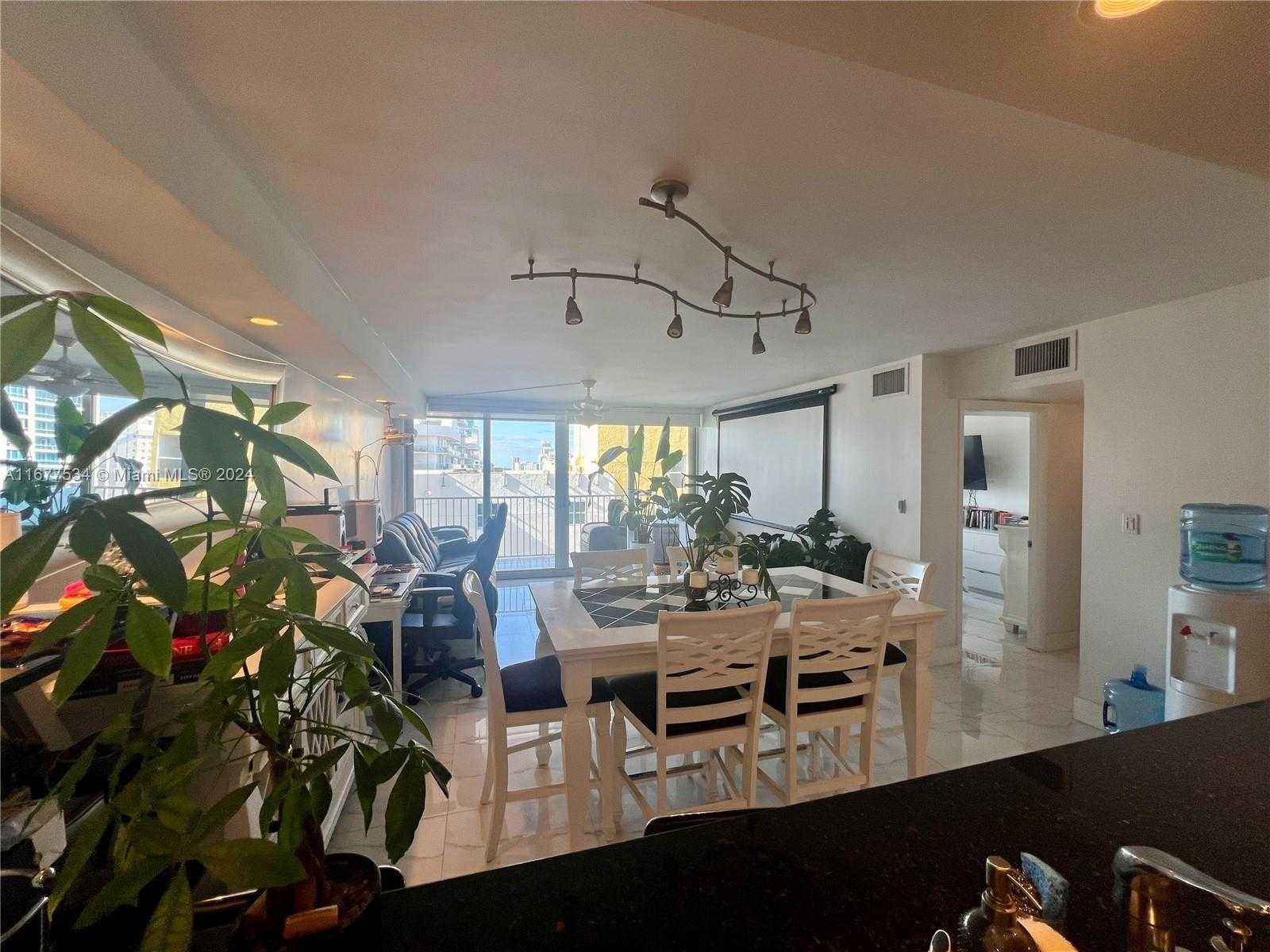Small Image of 5838 COLLINS AVE #14D, Miami Beach Number 6