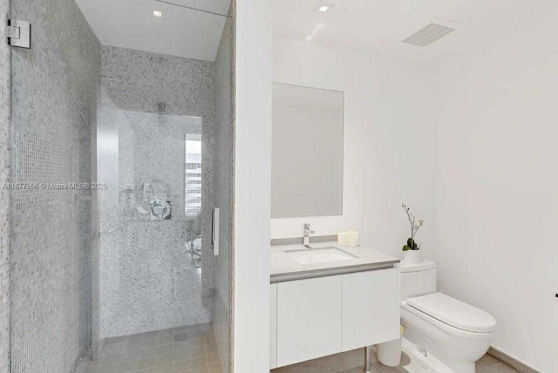 Small Image of 88 SOUTH WEST 7TH ST #1710, Miami Number 8