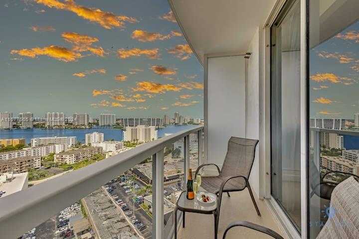Small Image of 18001 COLLINS AVE #1917, Sunny Isles Beach Number 12