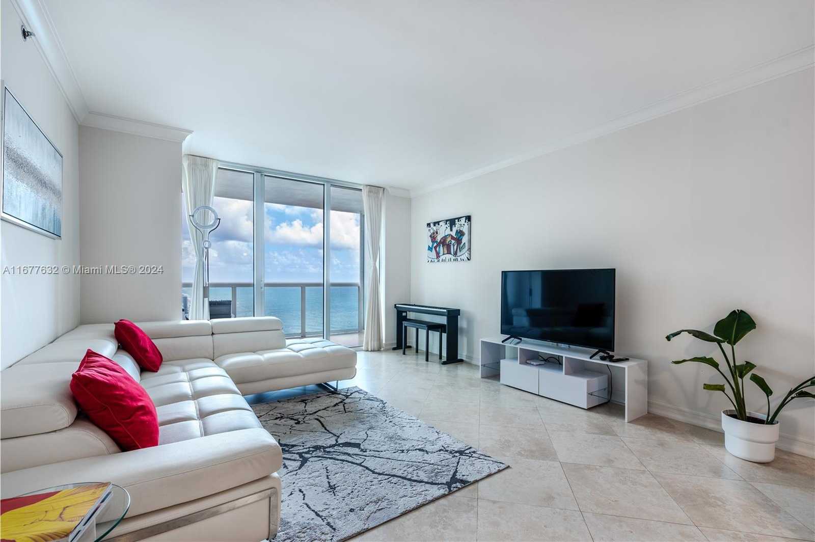 Small Image of 1830 SOUTH OCEAN DR #3511, Hallandale Beach Number 1