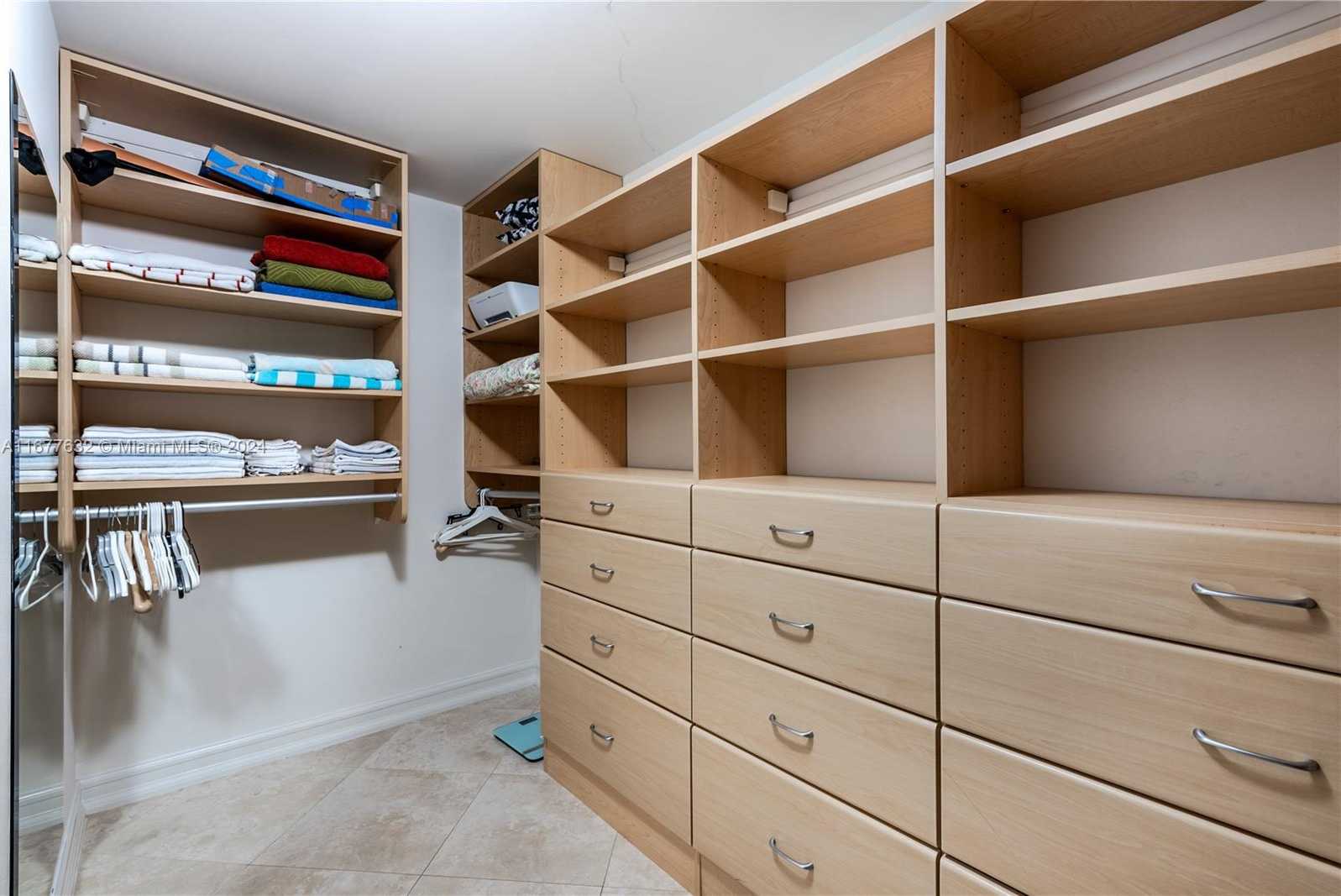 Small Image of 1830 SOUTH OCEAN DR #3511, Hallandale Beach Number 29