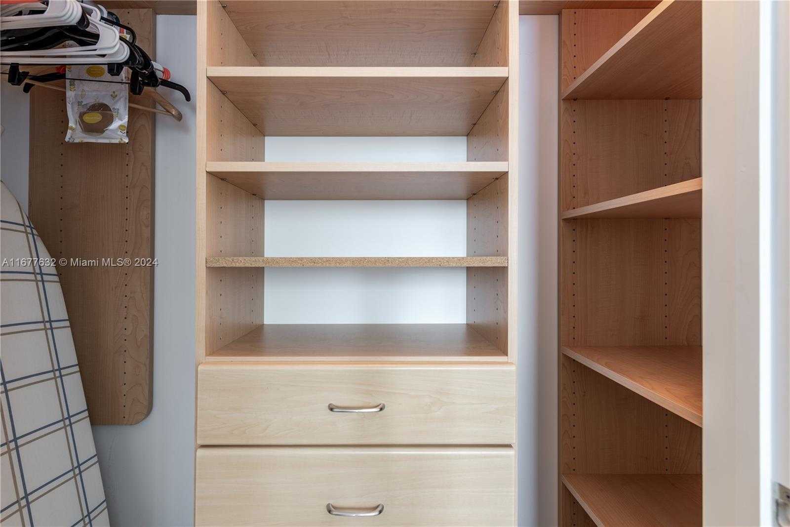 Small Image of 1830 SOUTH OCEAN DR #3511, Hallandale Beach Number 30