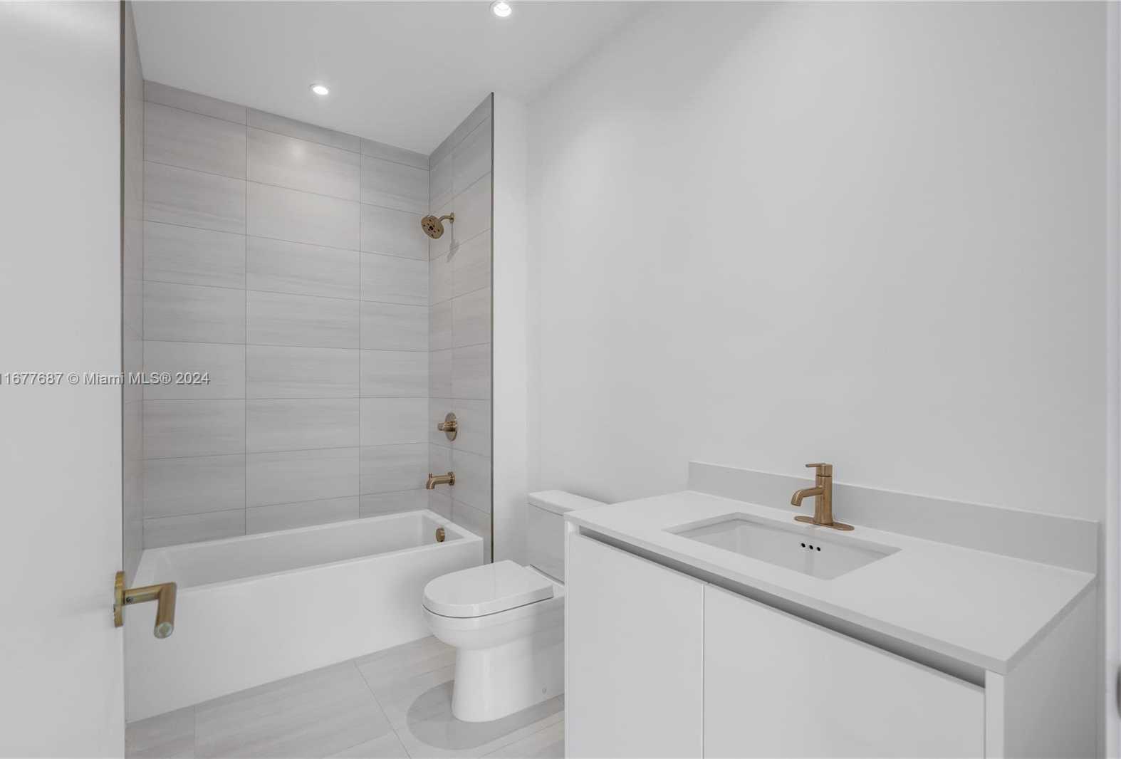 Small Image of 2655 SOUTH BAYSHORE #1506, Coconut Grove Number 21