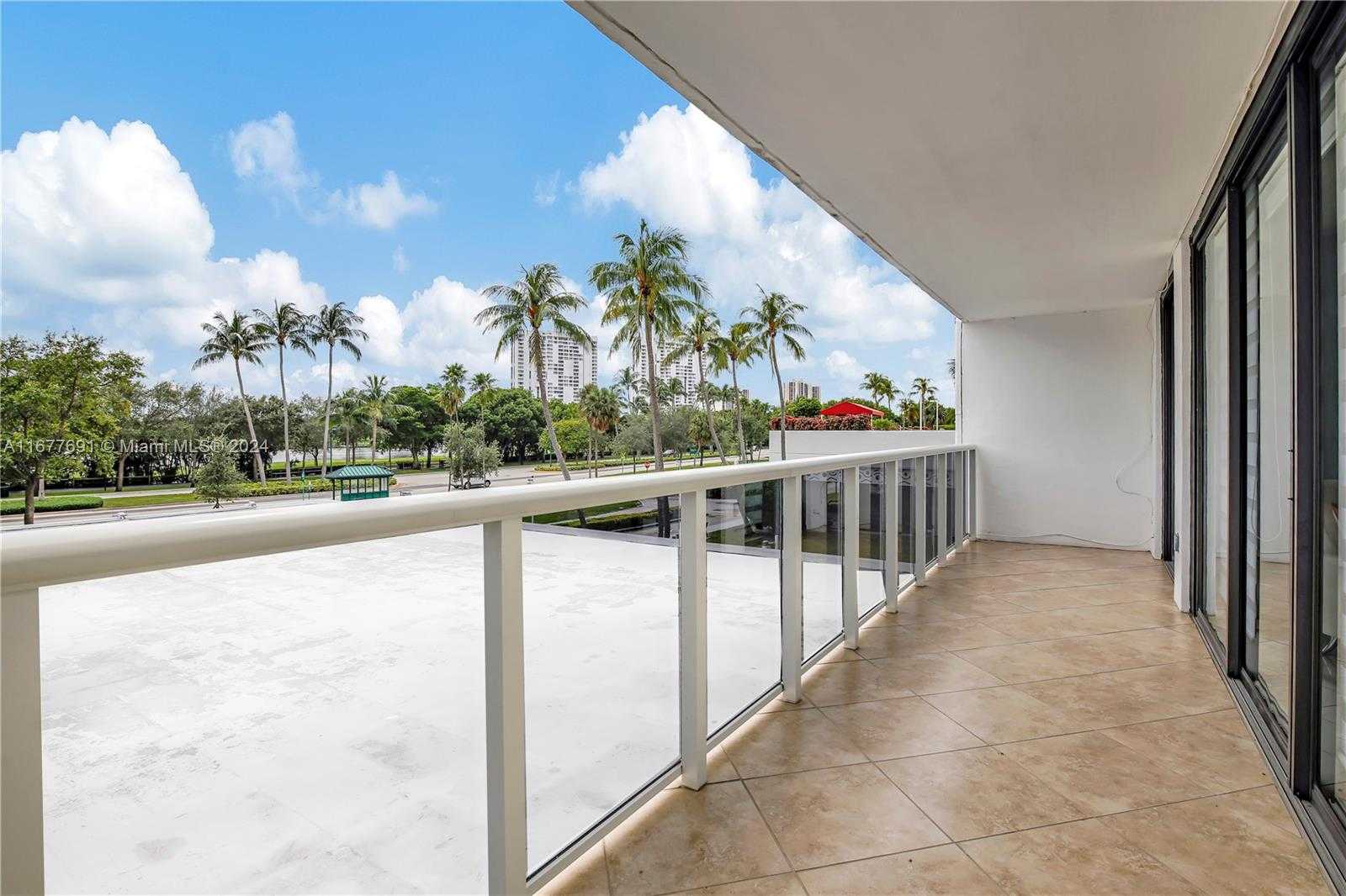 Small Image of 3675 NORTH COUNTRY CLUB DR #206, Aventura Number 15