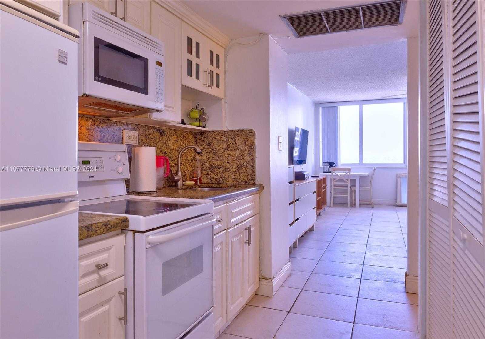 Small Image of 19201 COLLINS AVE #630, Sunny Isles Beach Number 20