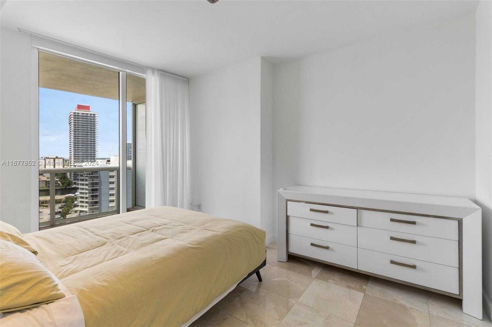 Small Image of 1800 SOUTH OCEAN DR #1208, Hallandale Beach Number 13