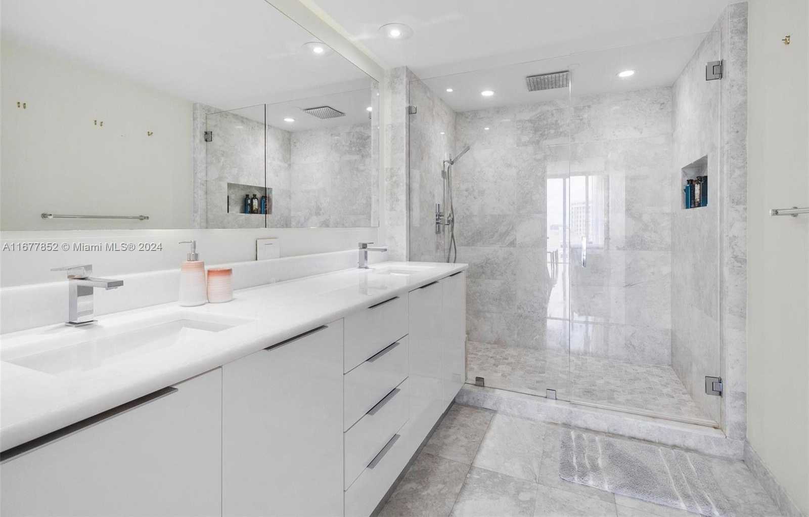 Small Image of 1800 SOUTH OCEAN DR #1208, Hallandale Beach Number 14