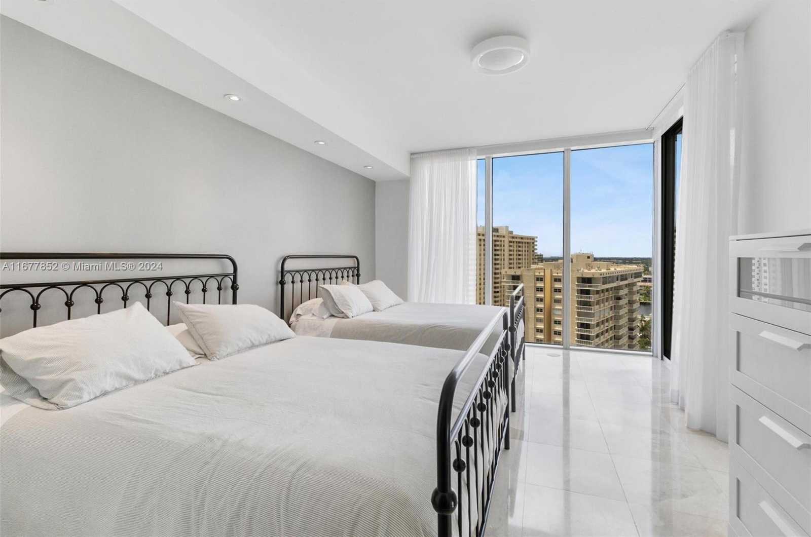 Small Image of 1800 SOUTH OCEAN DR #1208, Hallandale Beach Number 15