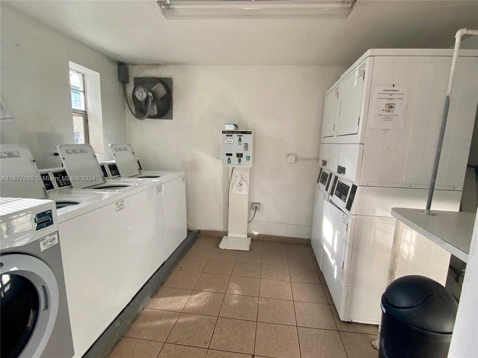 Small Image of 251 GALEN DR #204E, Key Biscayne Number 18