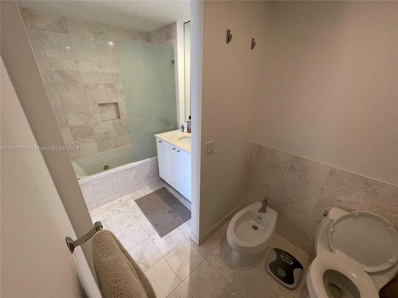 Small Image of 901 BRICKELL KEY BLVD #1701, Miami Number 12