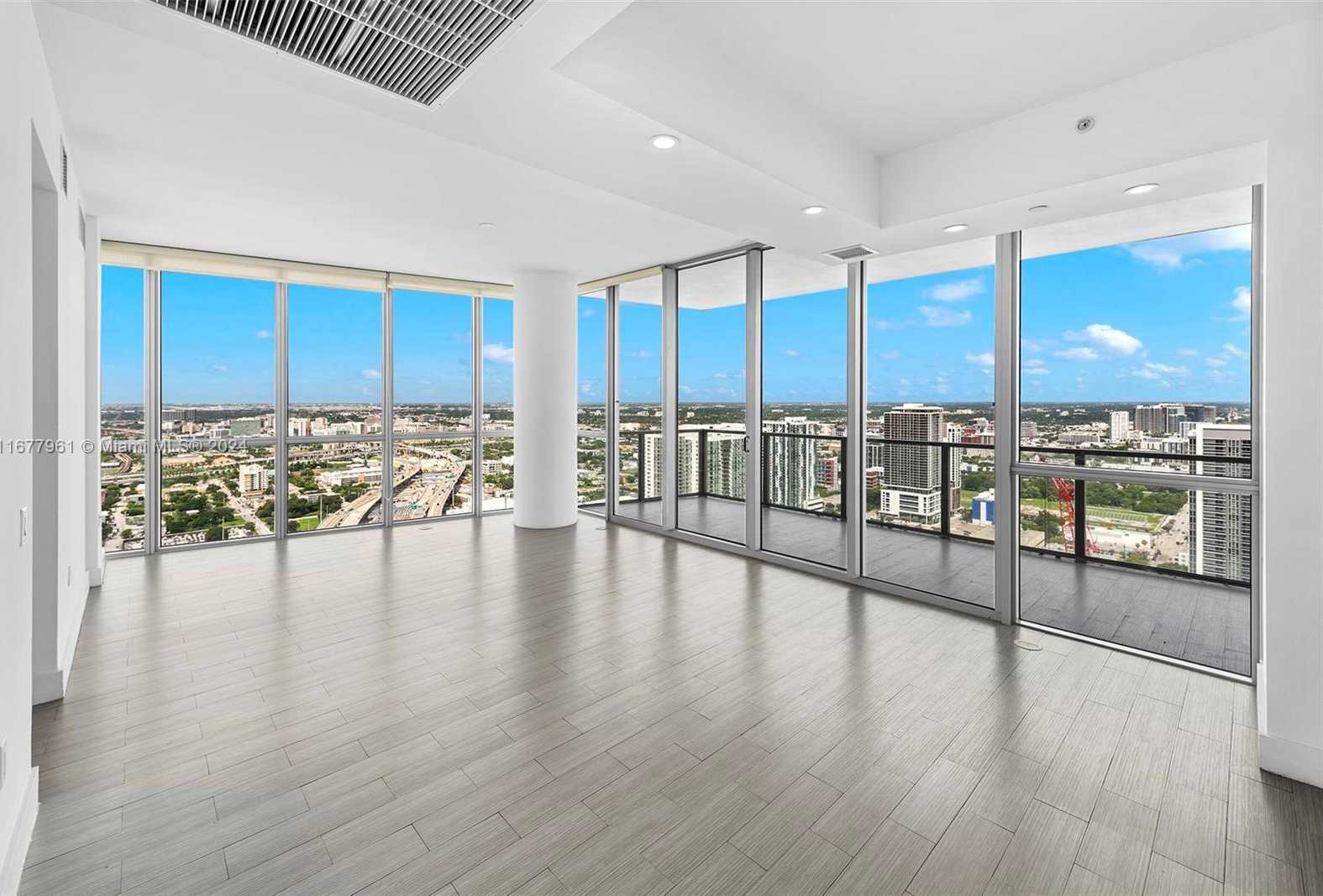 Small Image of 1100 BISCAYNE BLVD #4308, Miami Number 10