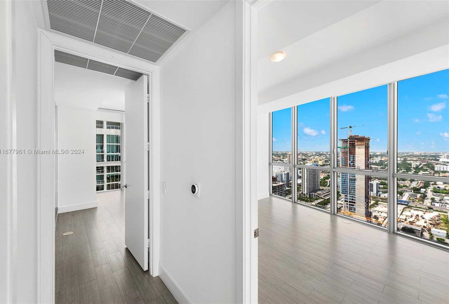Small Image of 1100 BISCAYNE BLVD #4308, Miami Number 14