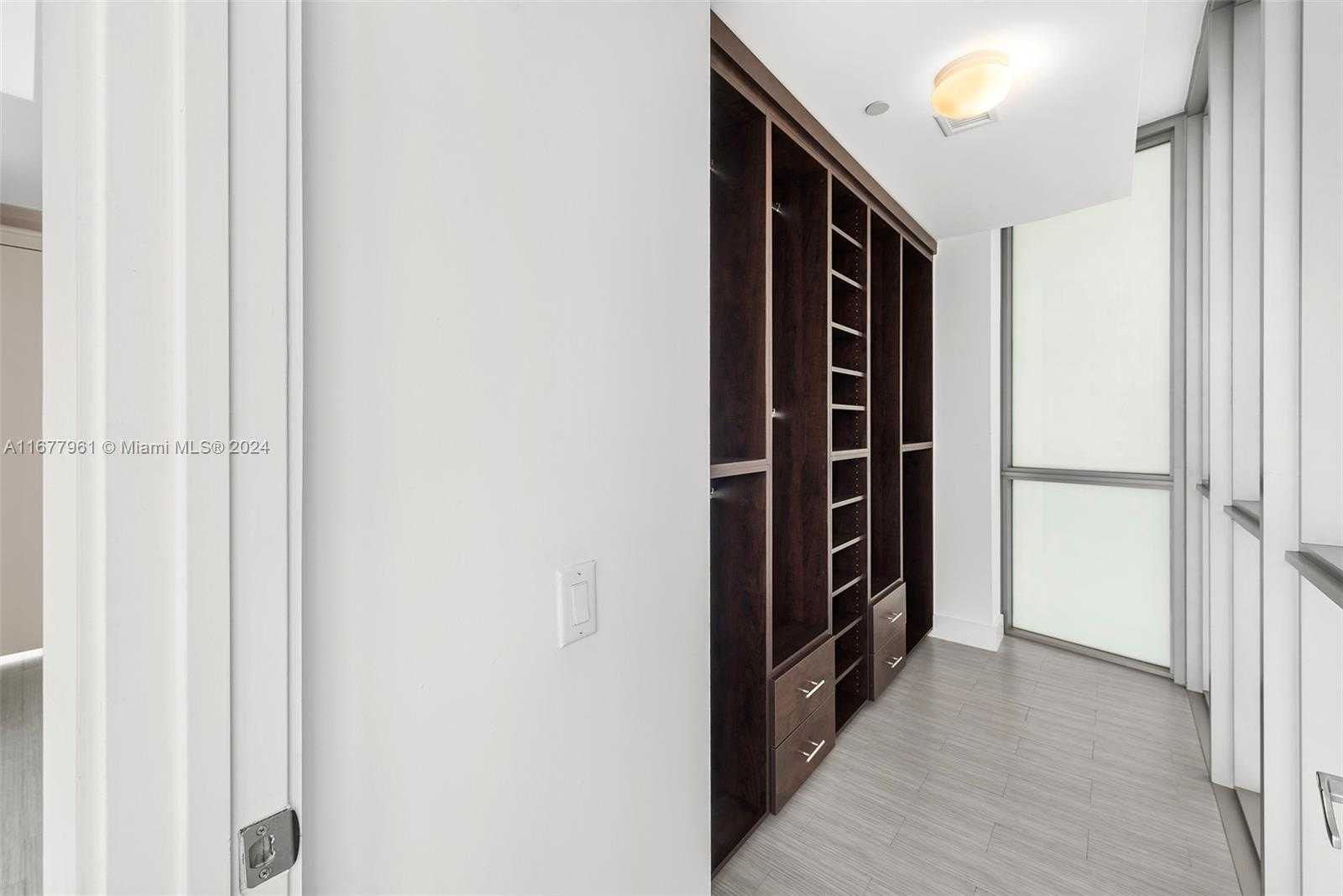 Small Image of 1100 BISCAYNE BLVD #4308, Miami Number 21