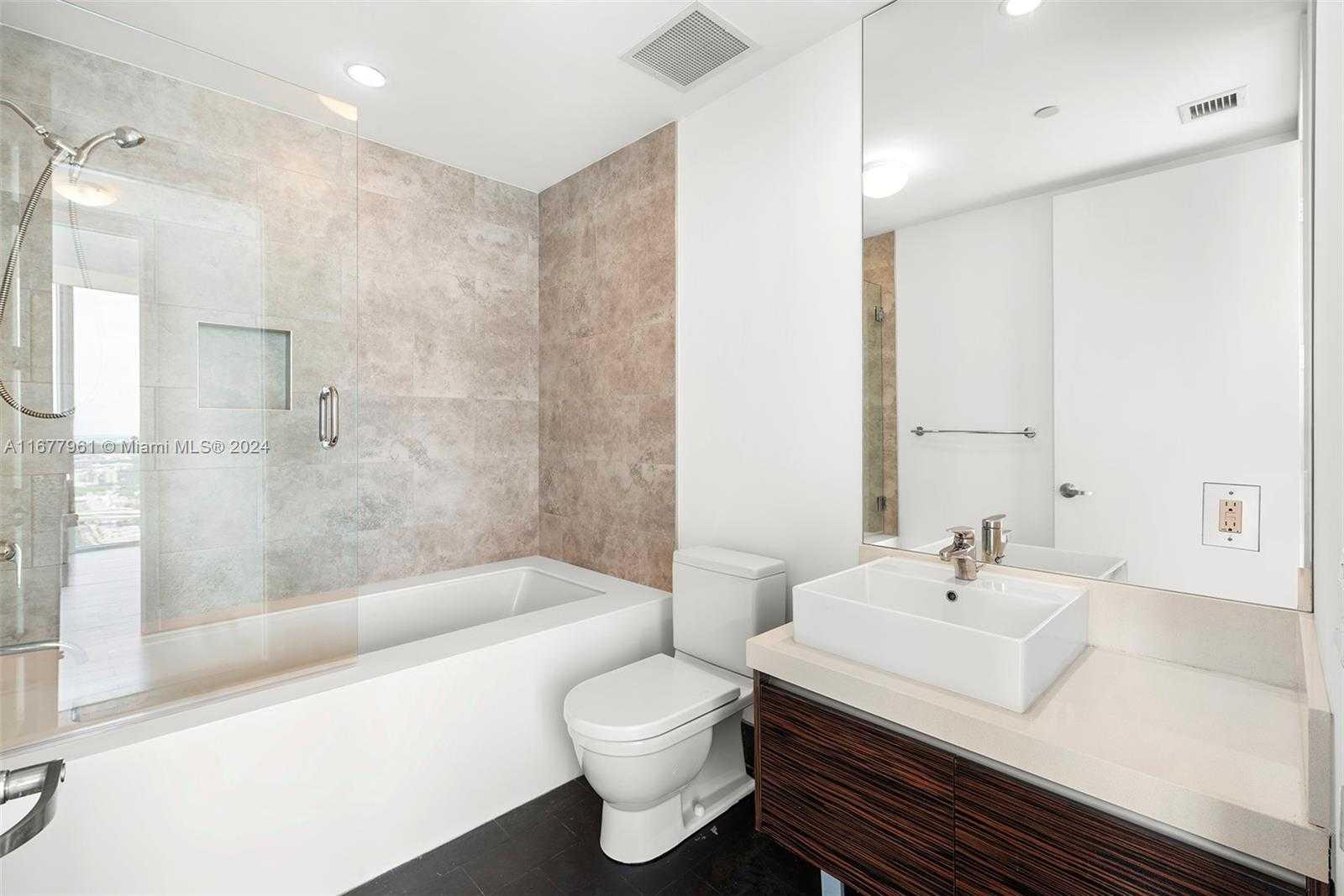 Small Image of 1100 BISCAYNE BLVD #4308, Miami Number 25