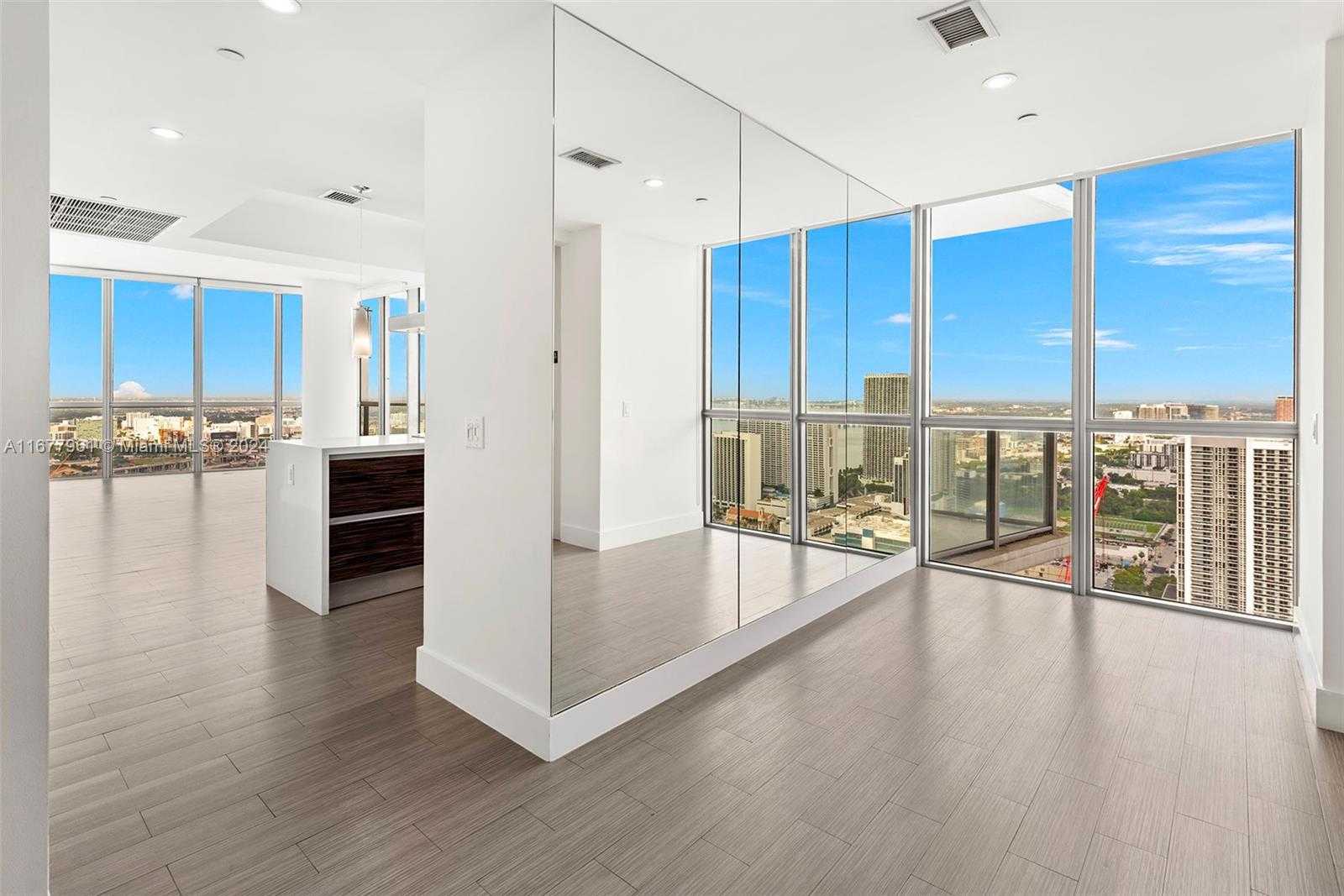 Small Image of 1100 BISCAYNE BLVD #4308, Miami Number 30