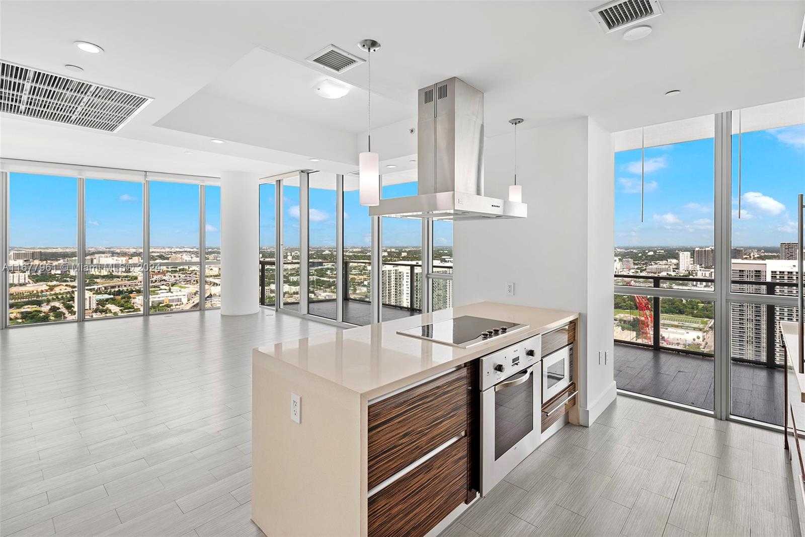 Small Image of 1100 BISCAYNE BLVD #4308, Miami Number 7