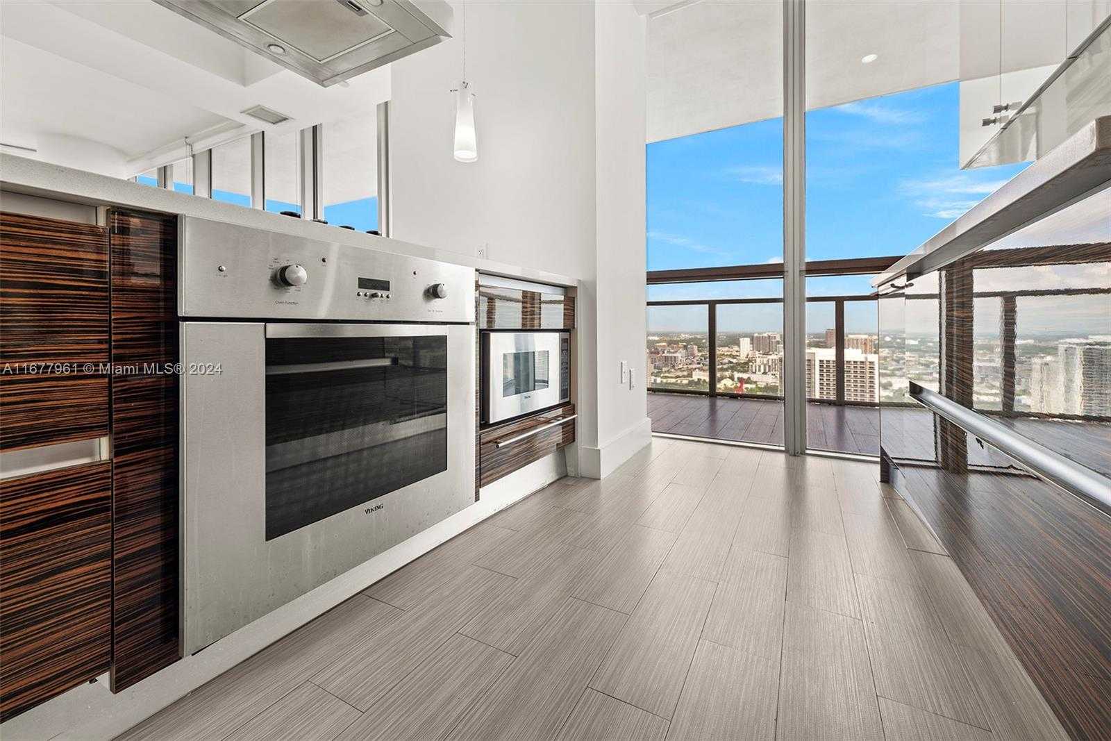 Small Image of 1100 BISCAYNE BLVD #4308, Miami Number 8
